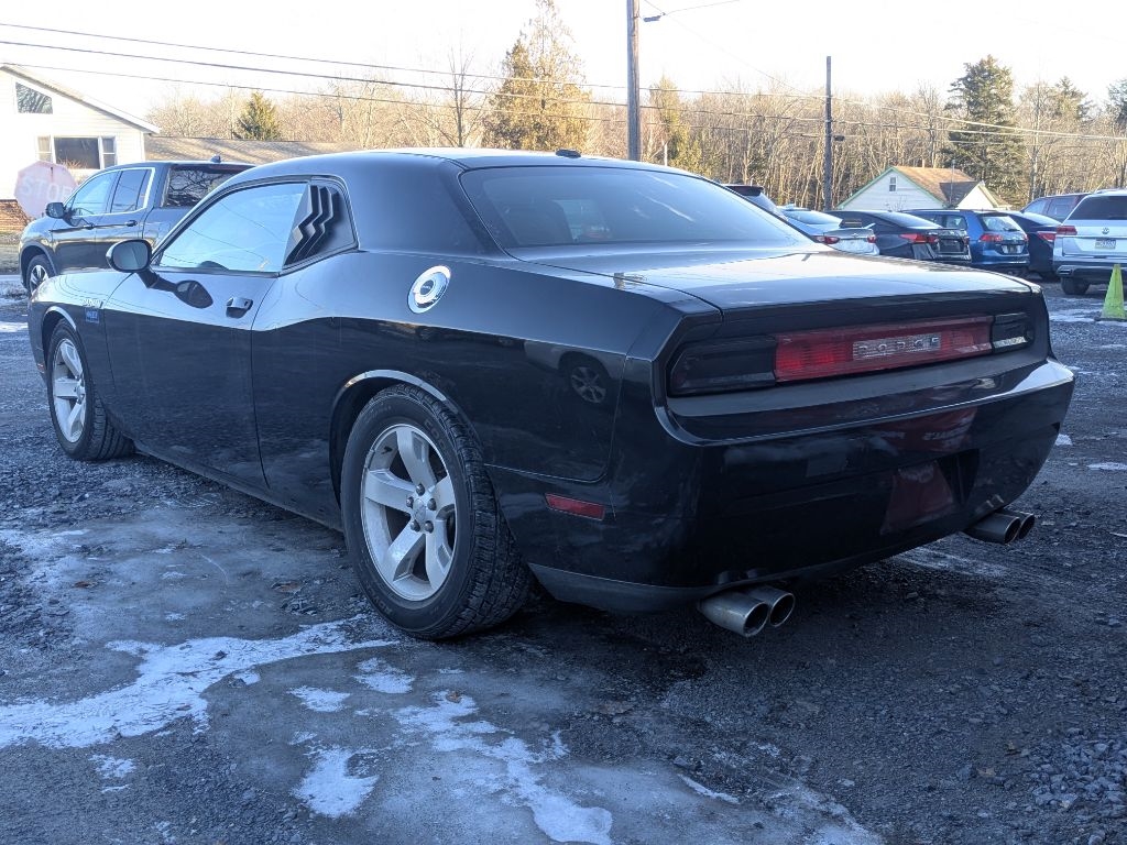 Dodge Challenger  2011