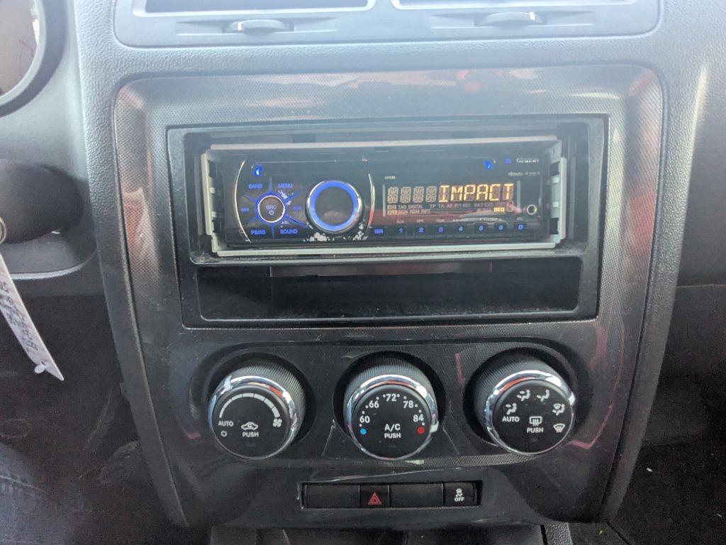 Dodge Challenger  2011