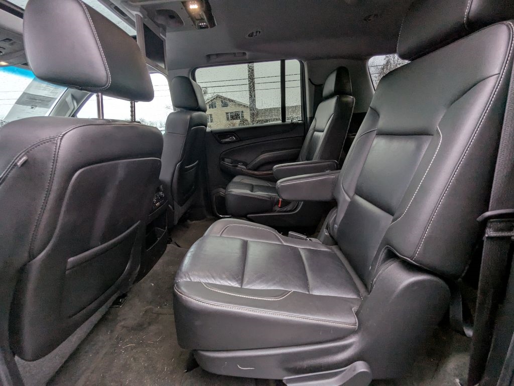 Chevrolet Suburban  2015