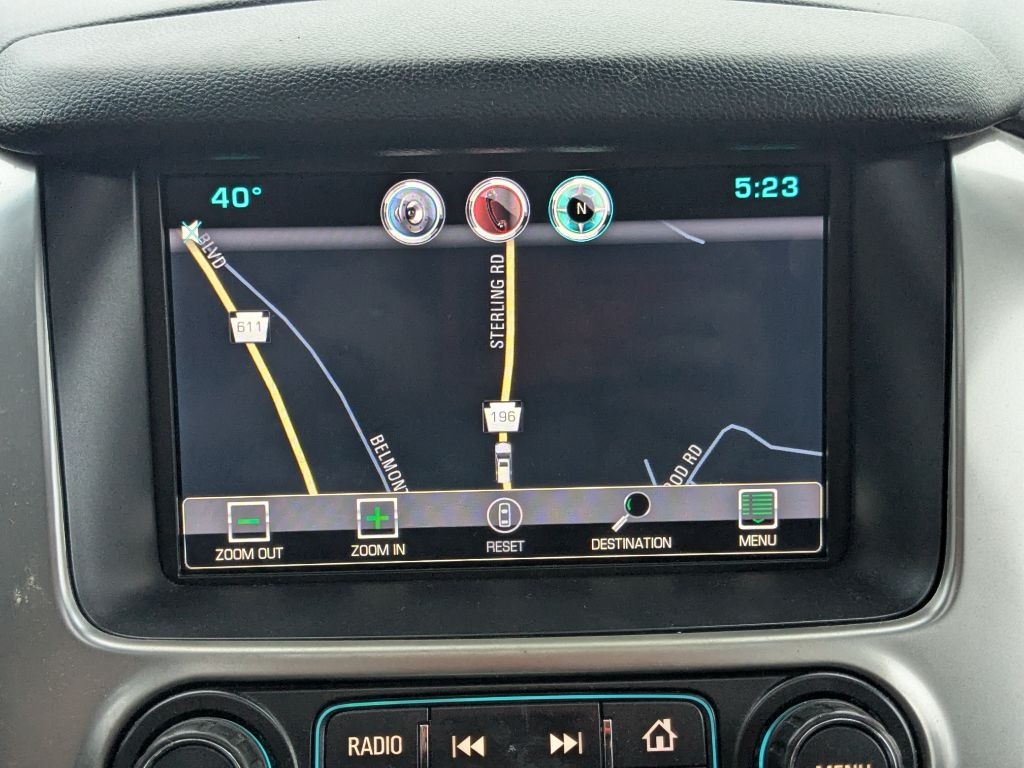 Chevrolet Suburban  2015