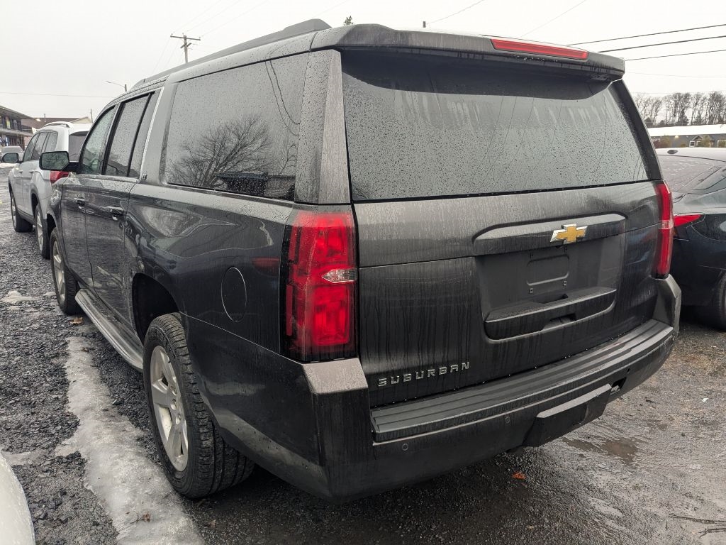 Chevrolet Suburban  2015