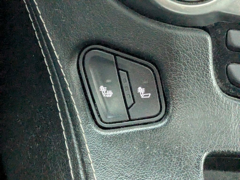 Chevrolet Suburban  2015