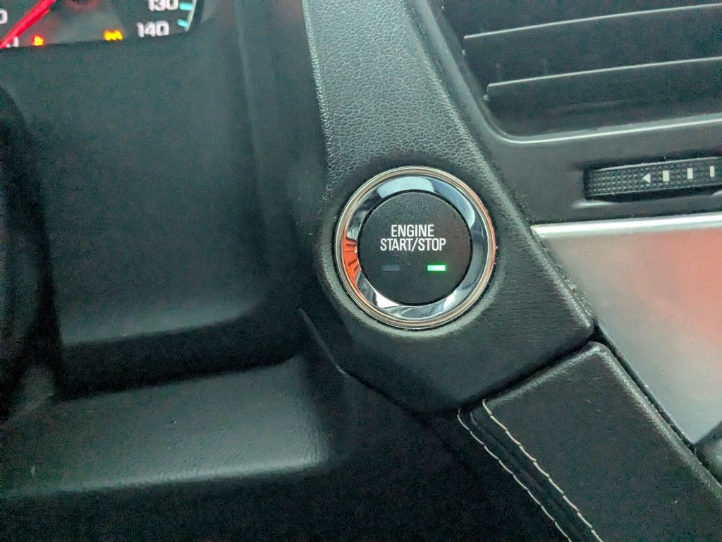 Chevrolet Suburban  2015