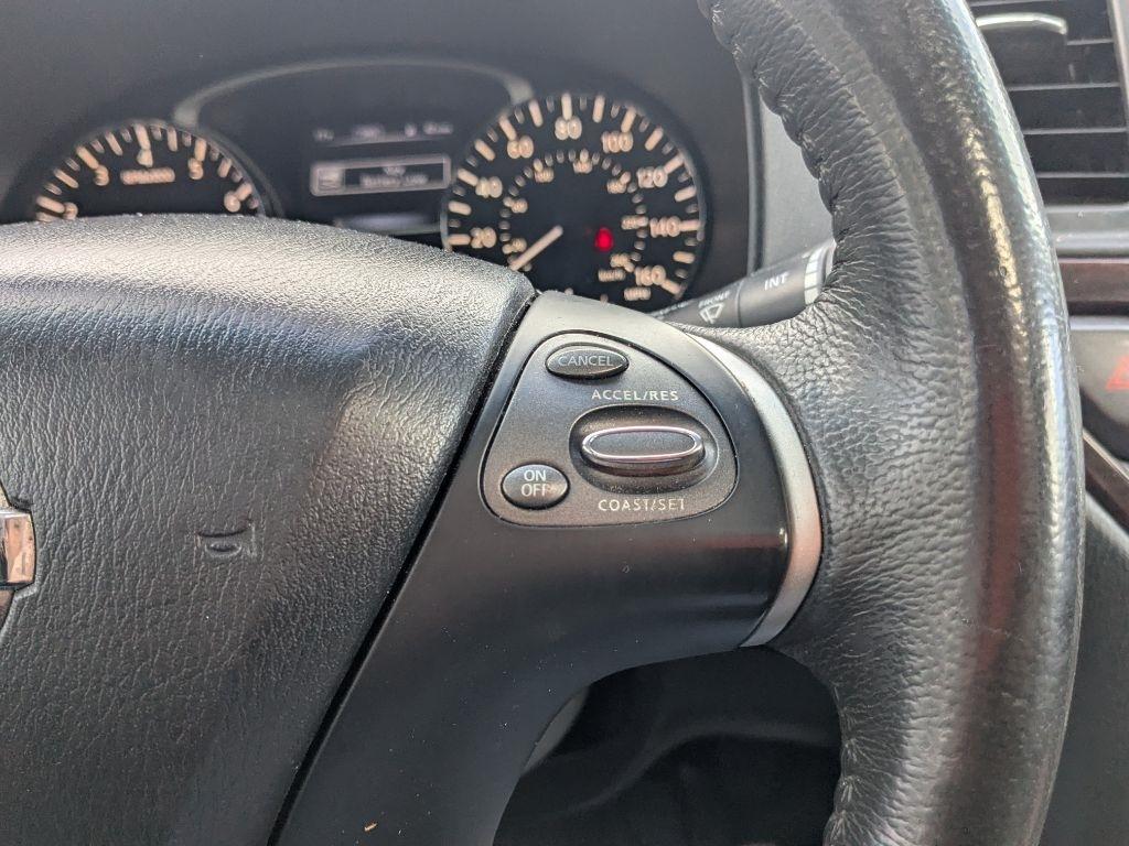 Nissan Pathfinder  2015