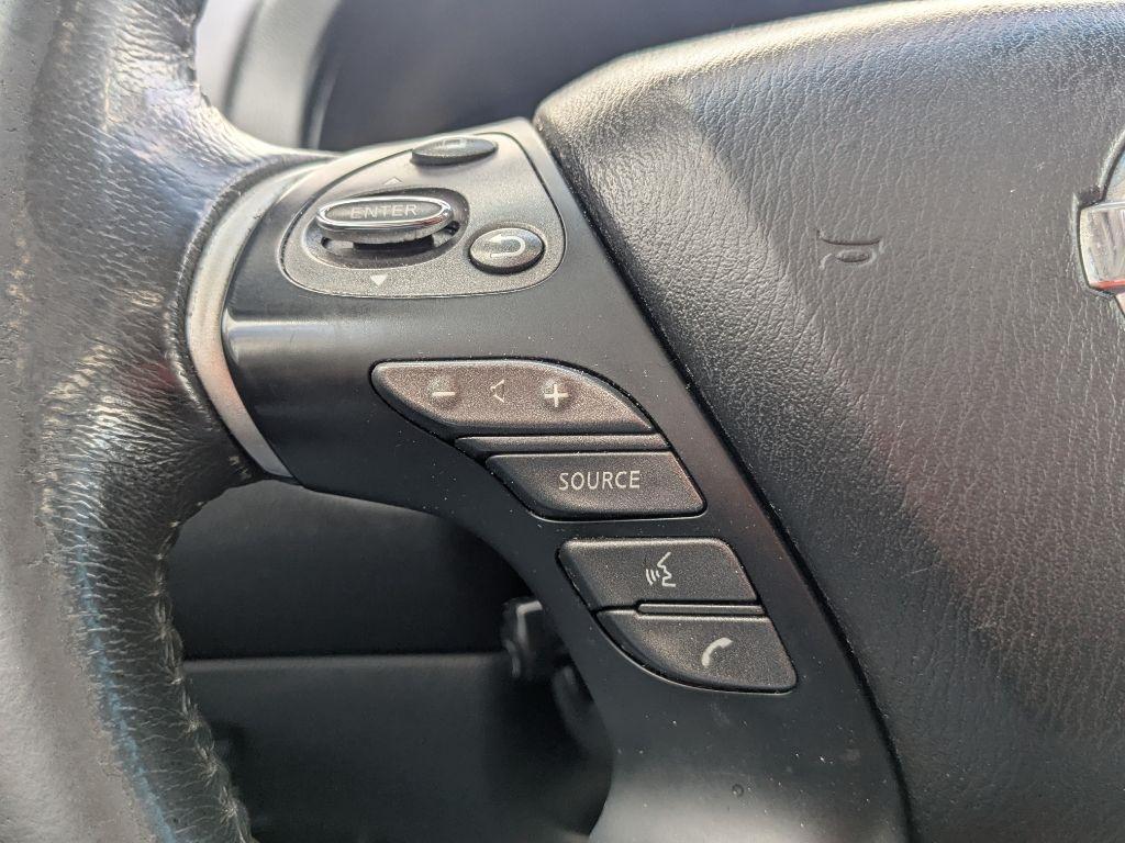 Nissan Pathfinder  2015