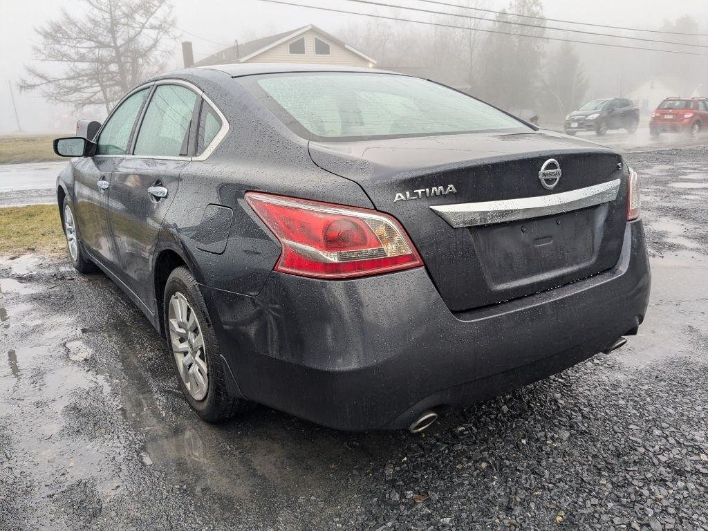 Nissan Altima  2013