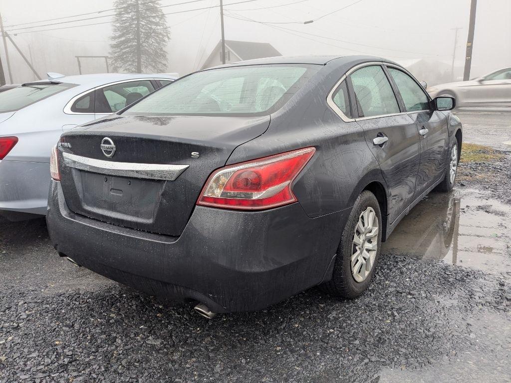 Nissan Altima  2013