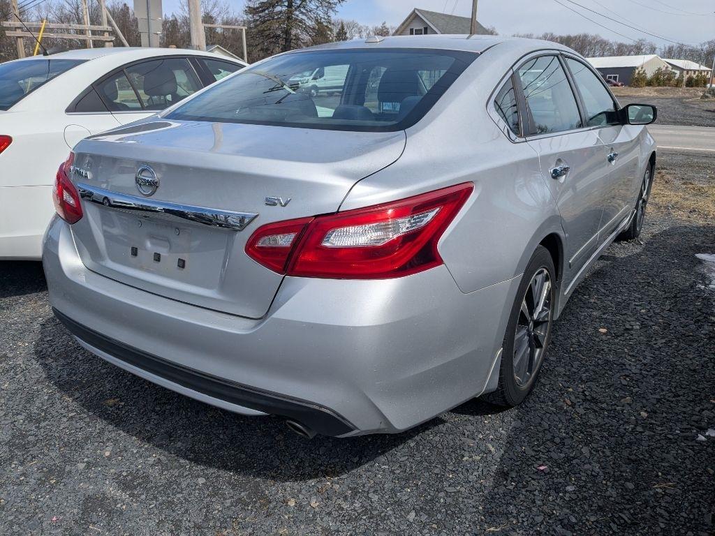 Nissan Altima  2016