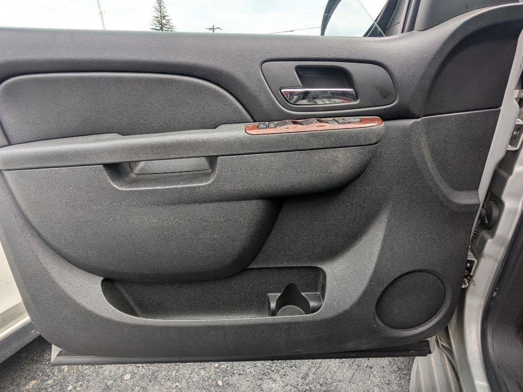 Chevrolet Tahoe  2010