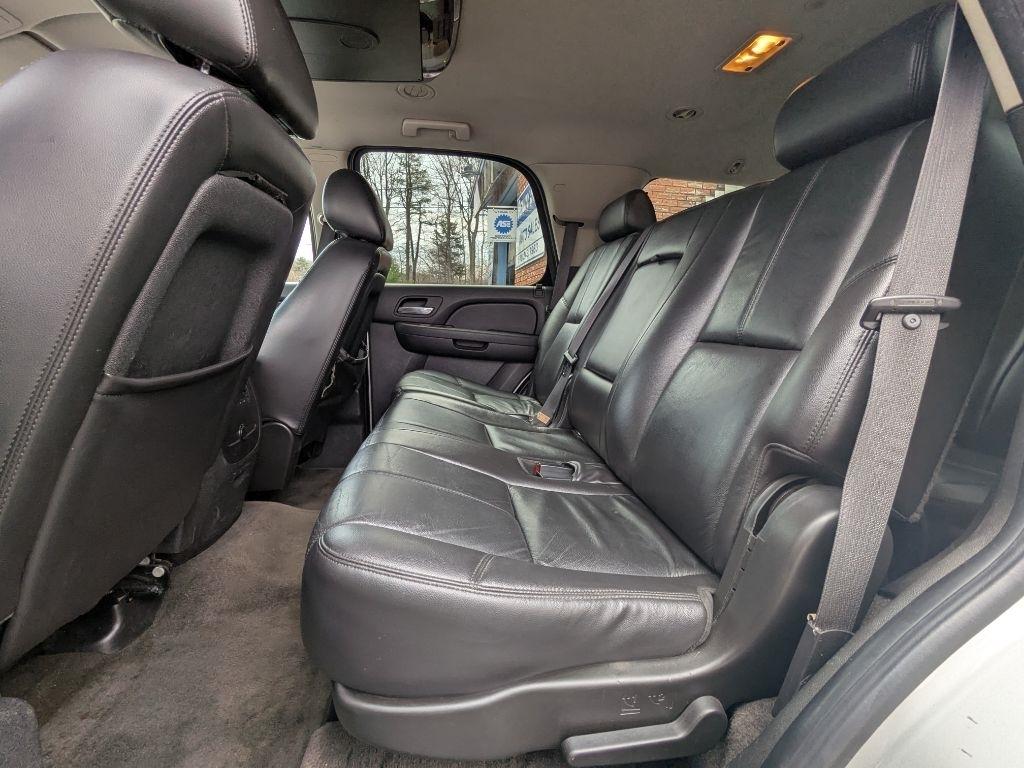 Chevrolet Tahoe  2010