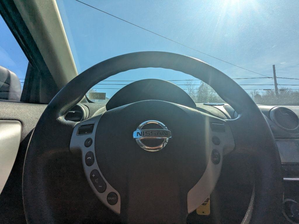Nissan Rogue  2013