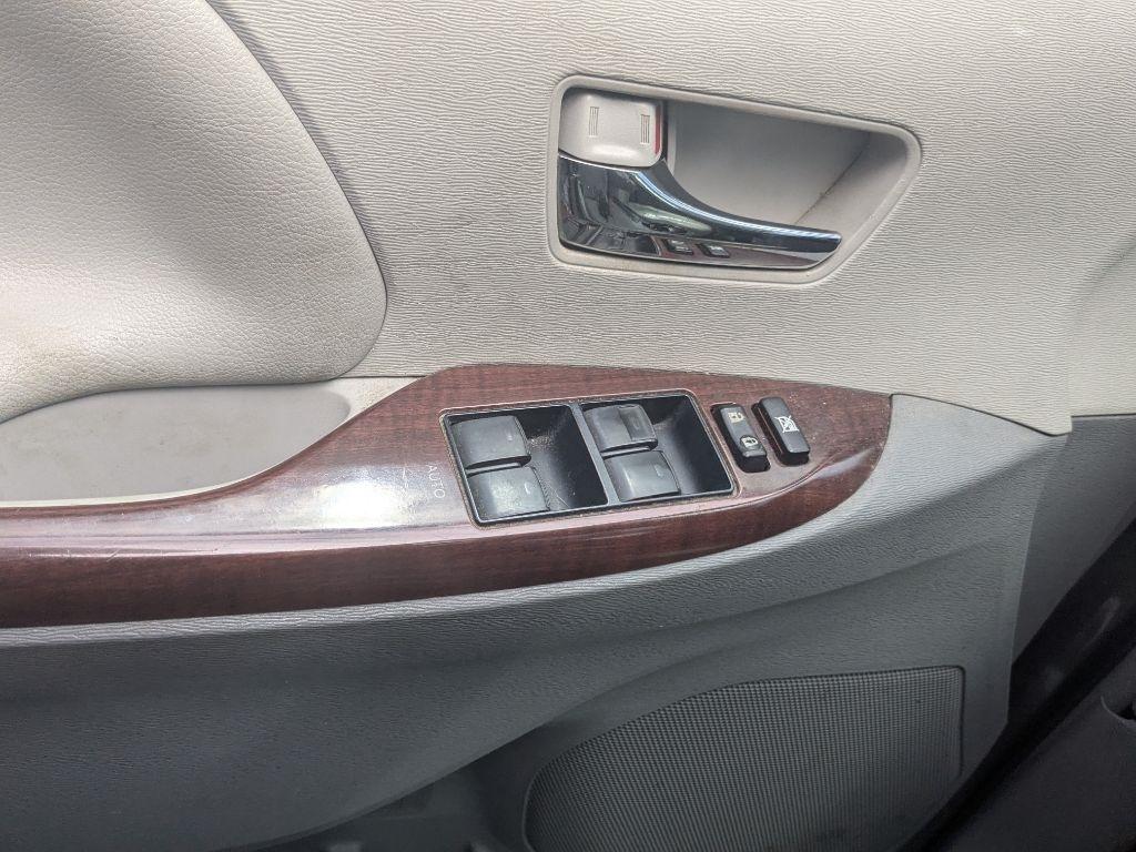 Toyota Sienna  2011