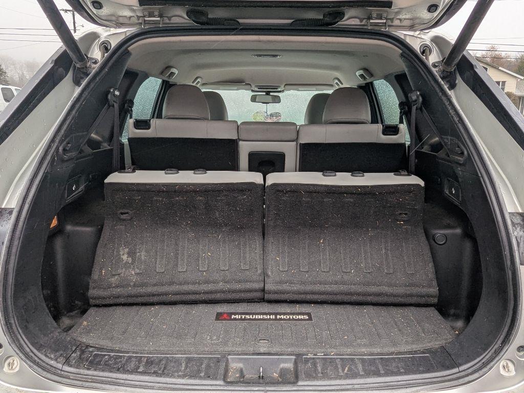 Mitsubishi Outlander  2022