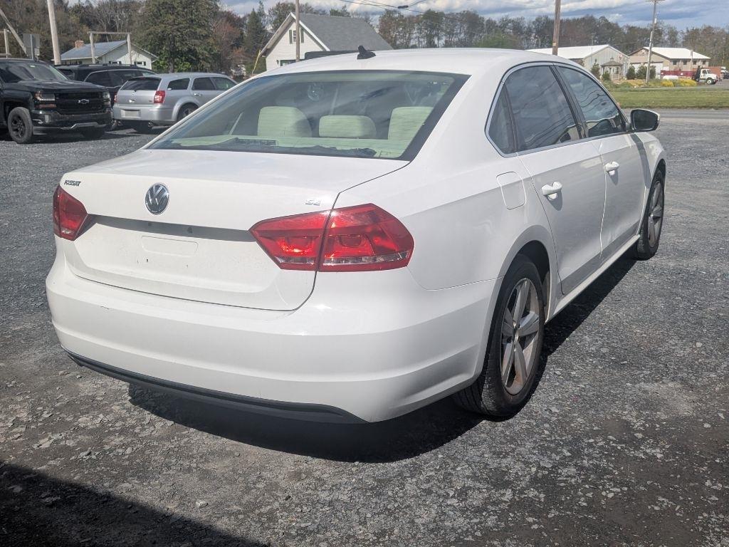 Volkswagen Passat  2012
