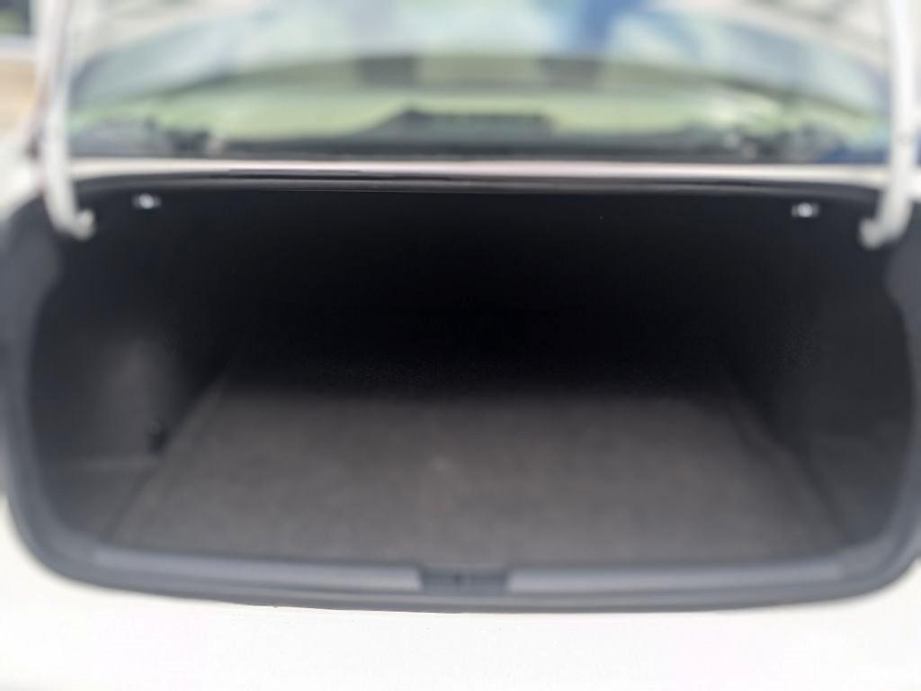 Volkswagen Passat  2012