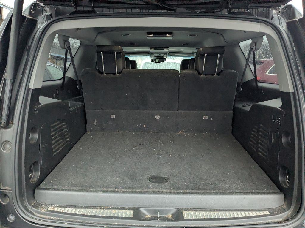 Chevrolet Suburban  2015