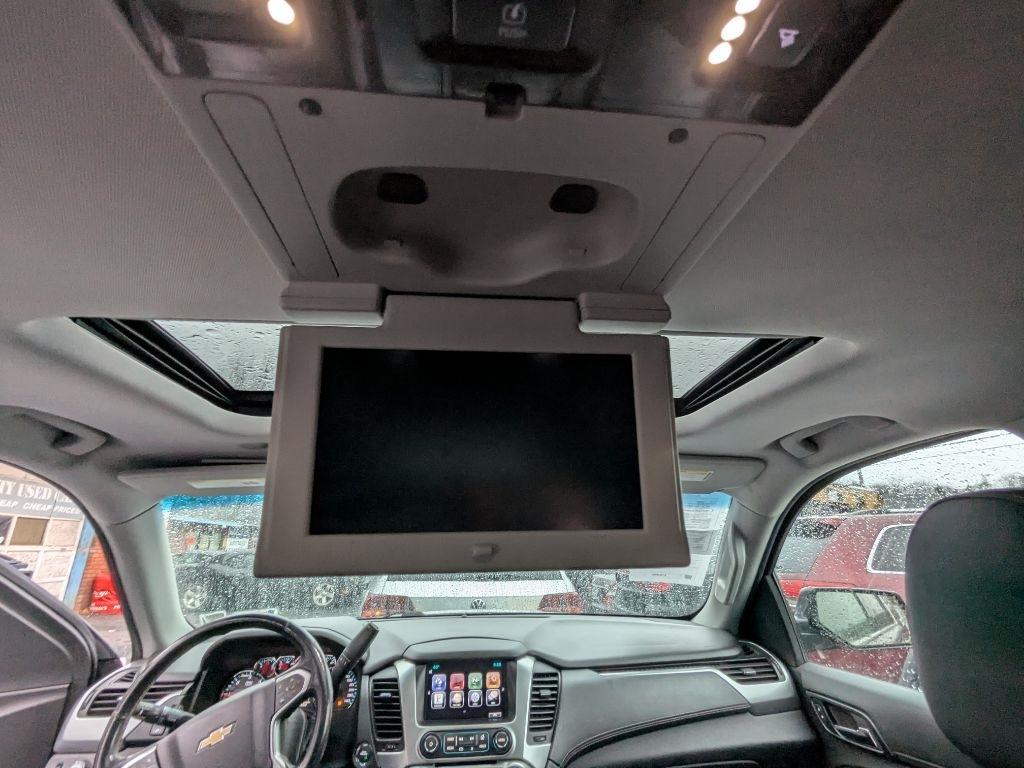 Chevrolet Suburban  2015
