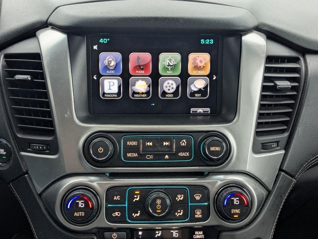 Chevrolet Suburban  2015