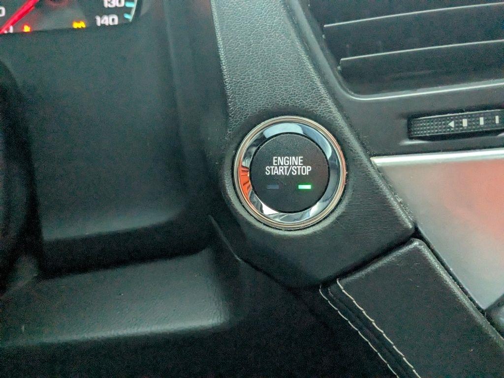 Chevrolet Suburban  2015