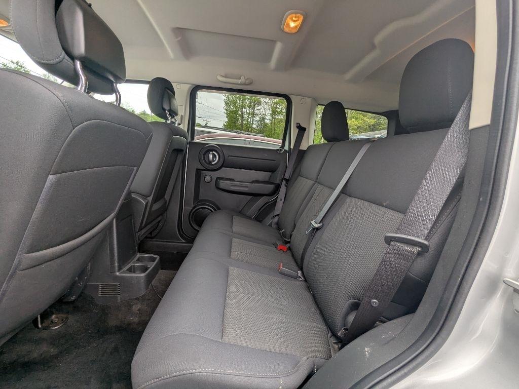 Dodge Nitro  2011