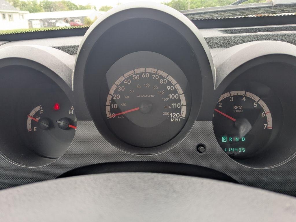 Dodge Nitro  2011