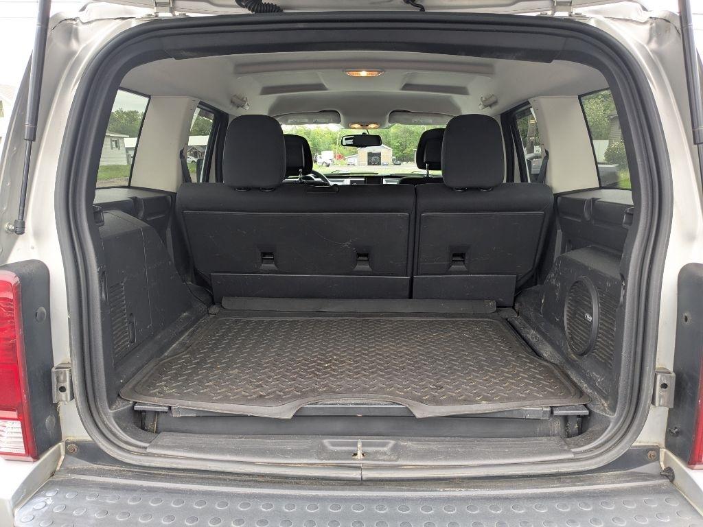 Dodge Nitro  2011