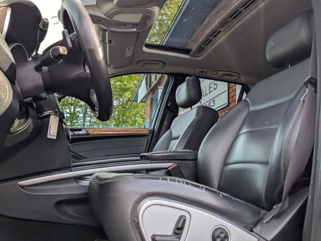 Mercedes-Benz M-Class  2009