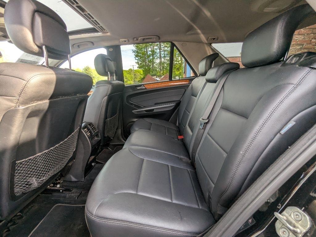 Mercedes-Benz M-Class  2009