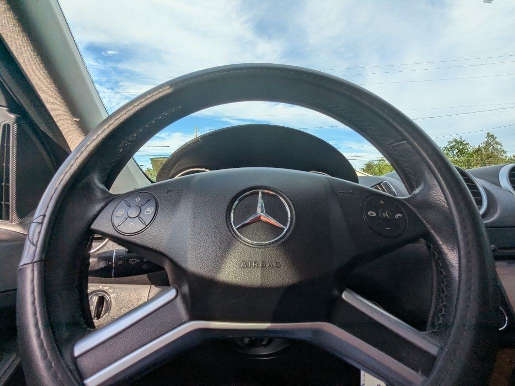 Mercedes-Benz M-Class  2009