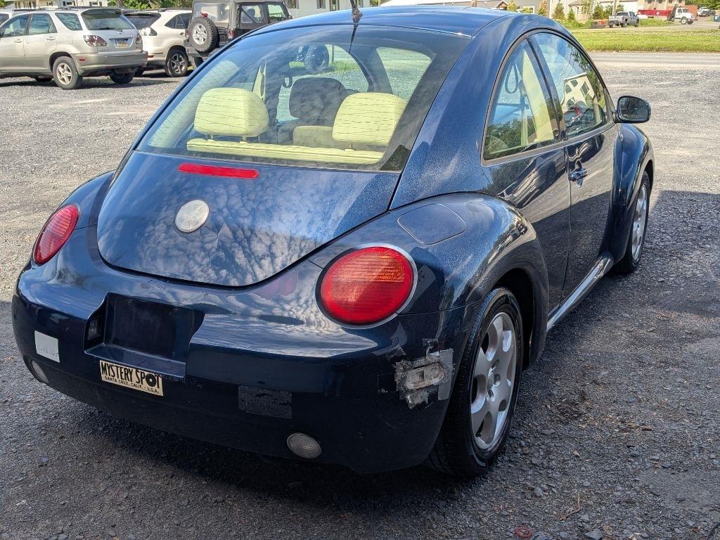 Volkswagen New Beetle  2003