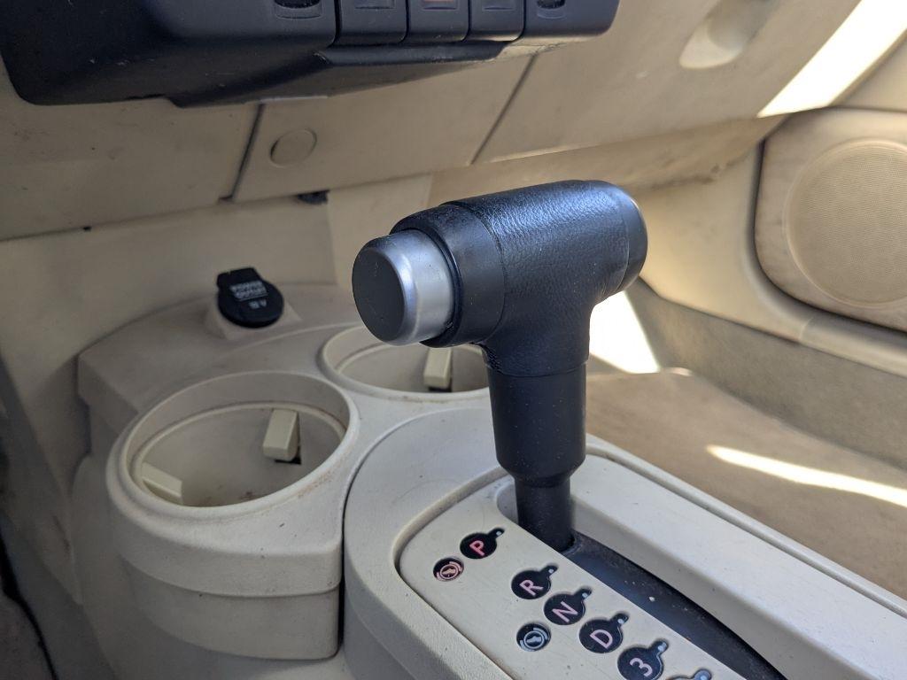 Volkswagen New Beetle  2003