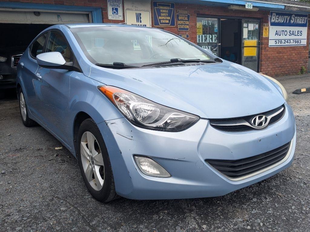 Hyundai Elantra  2013