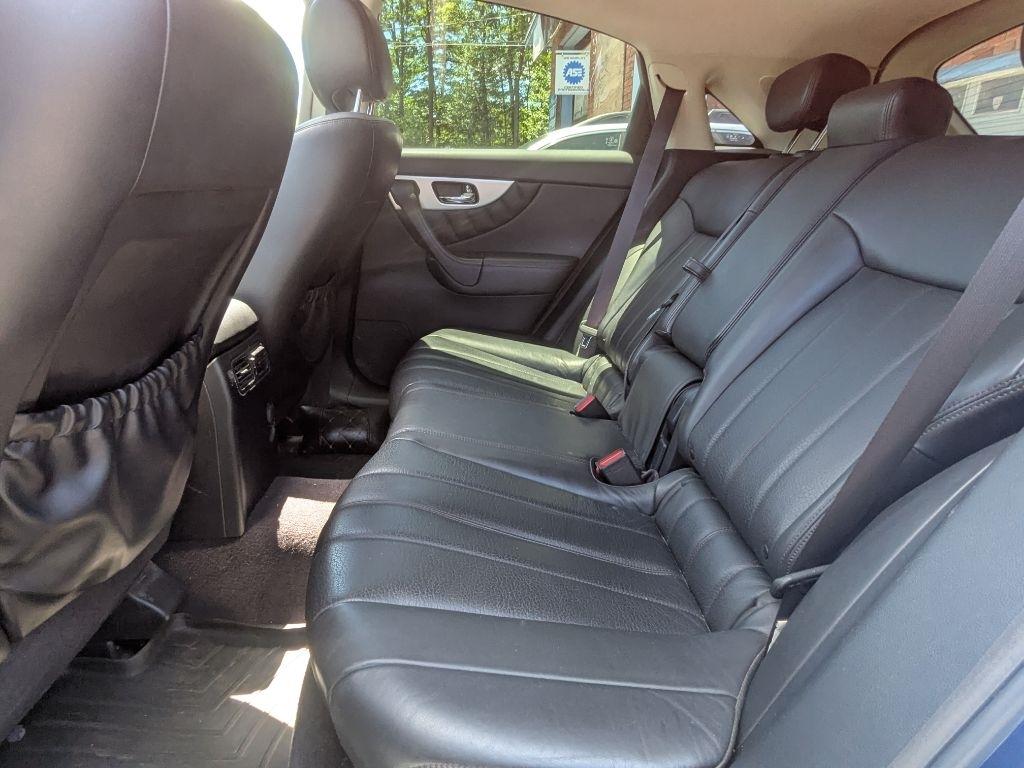 Infiniti FX  2012