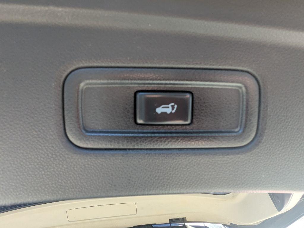 Infiniti FX  2012