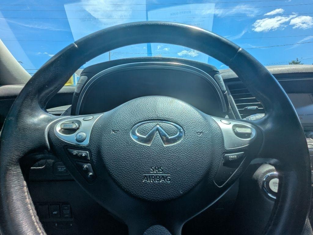 Infiniti FX  2012