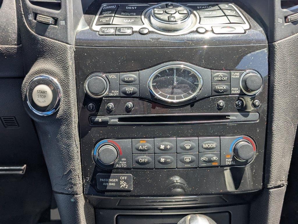 Infiniti FX  2012