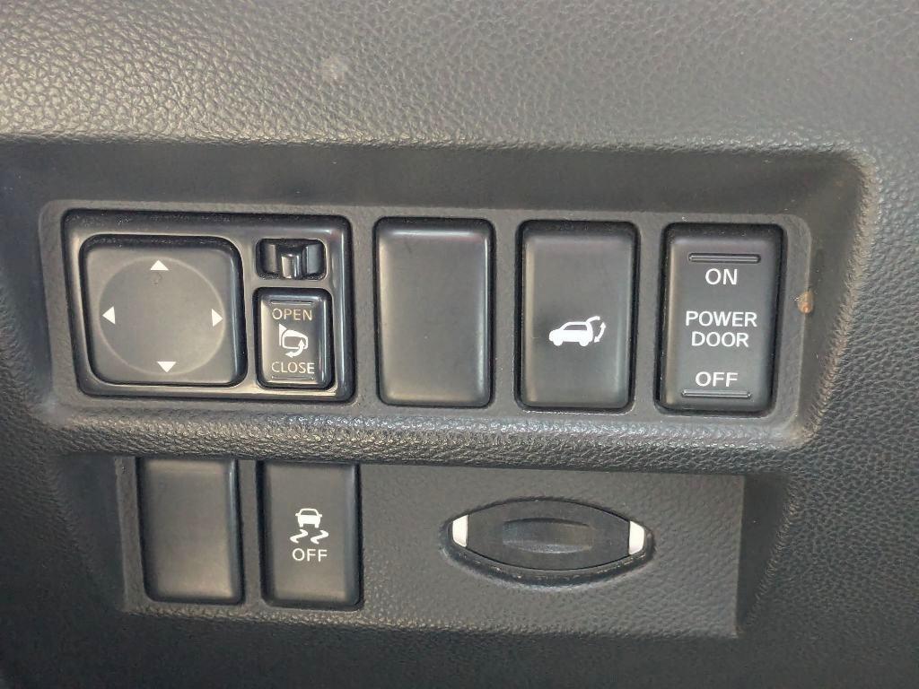 Infiniti FX  2012