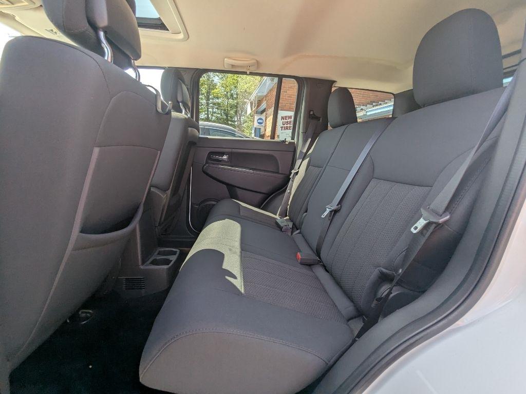 Jeep Liberty  2011