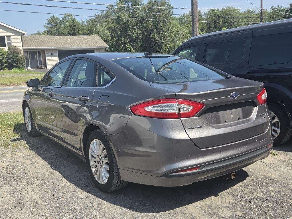 Ford Fusion Hybrid  2013