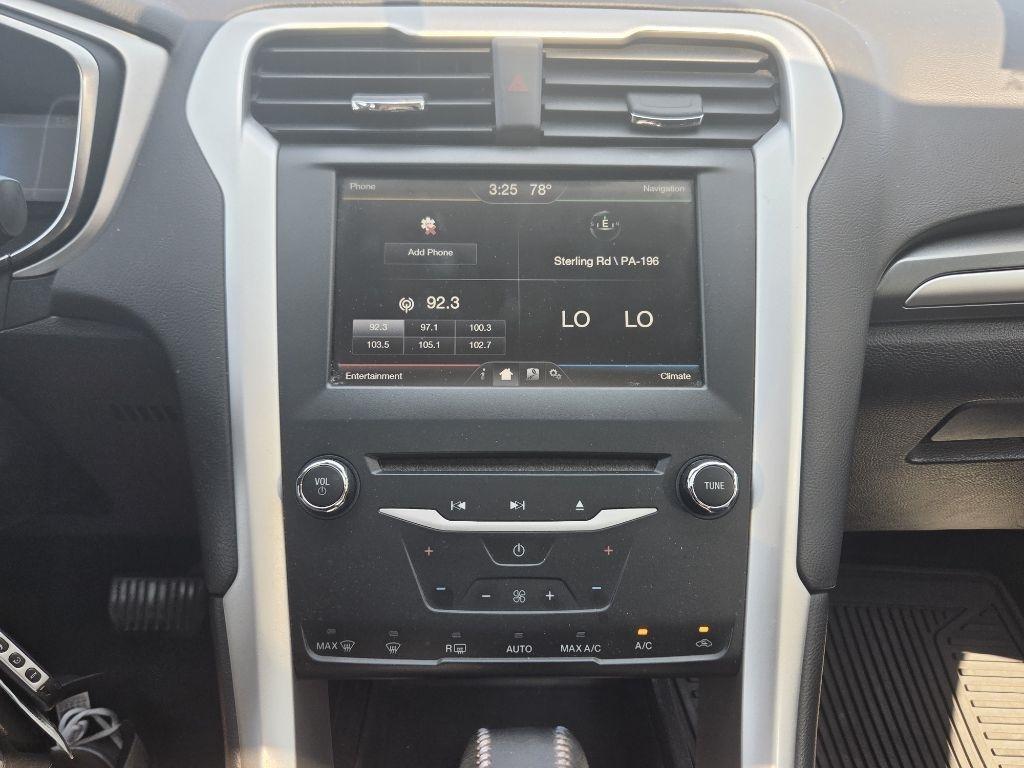 Ford Fusion Hybrid  2013