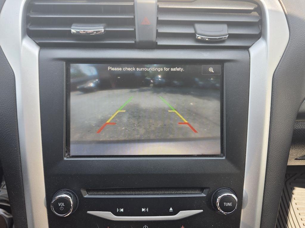 Ford Fusion Hybrid  2013