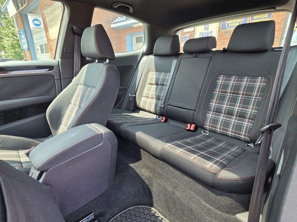 Volkswagen GTI  2012