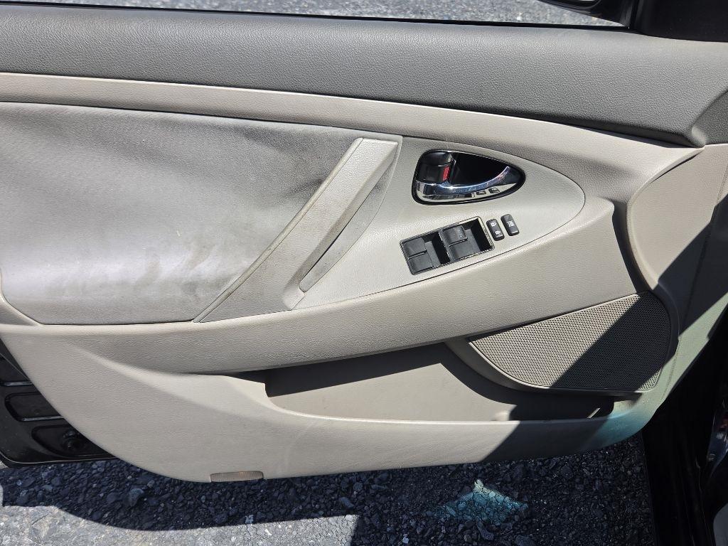 Toyota Camry  2009