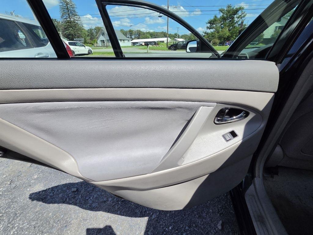 Toyota Camry  2009
