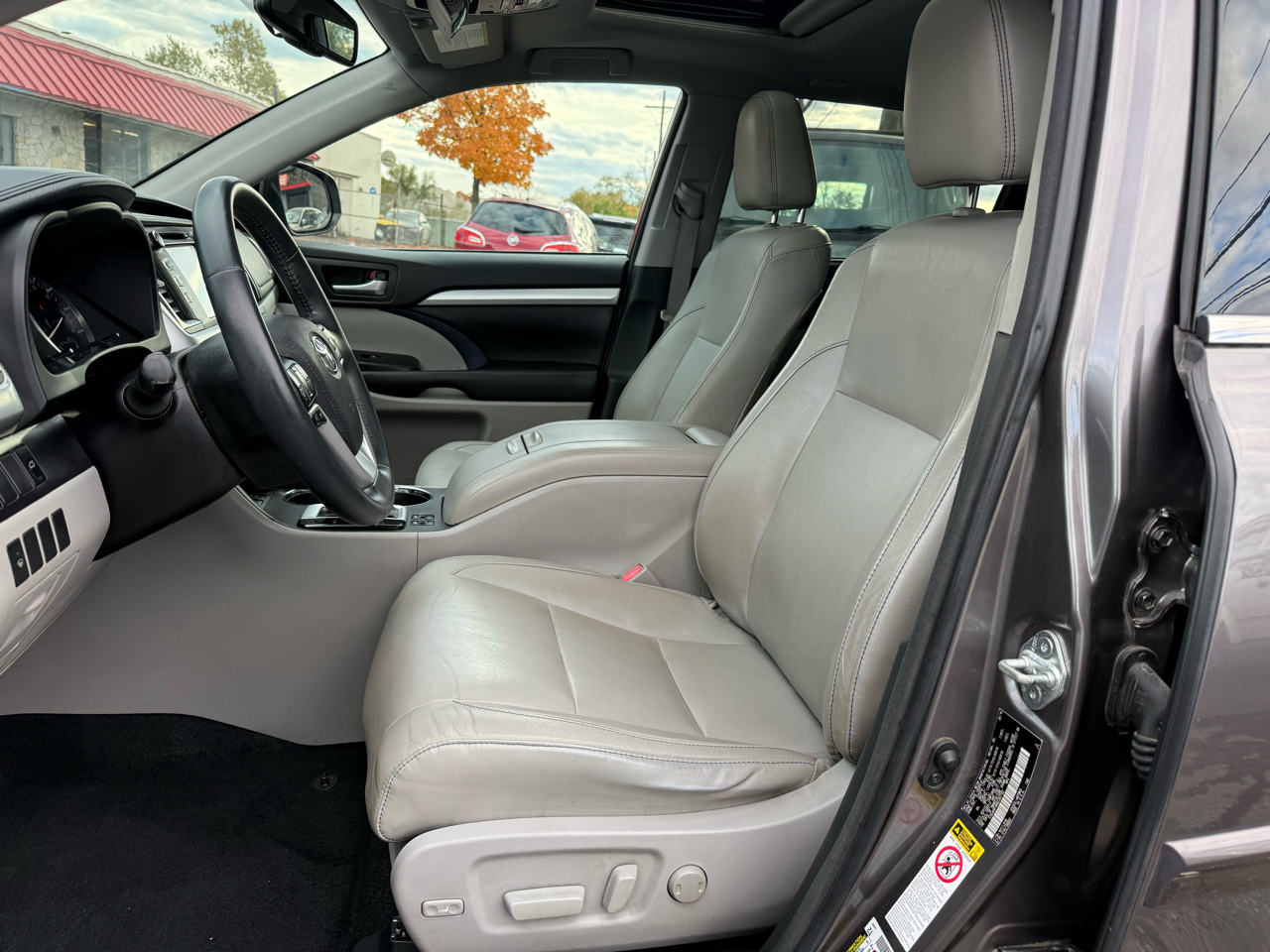 Toyota Highlander XLE AWD V6 2016 Toyota Highlander XLE AWD V6 2016