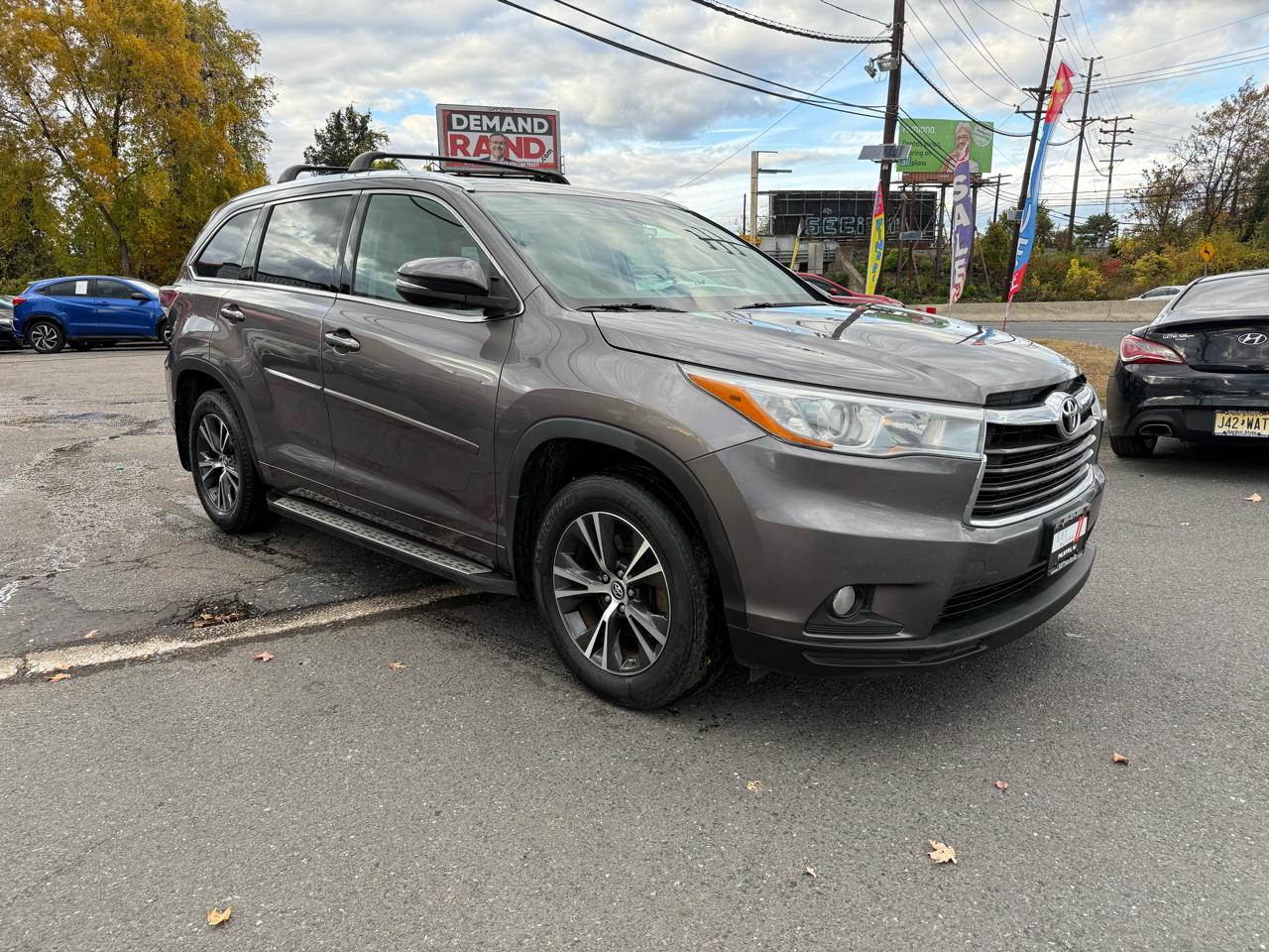 Toyota Highlander XLE AWD V6 2016