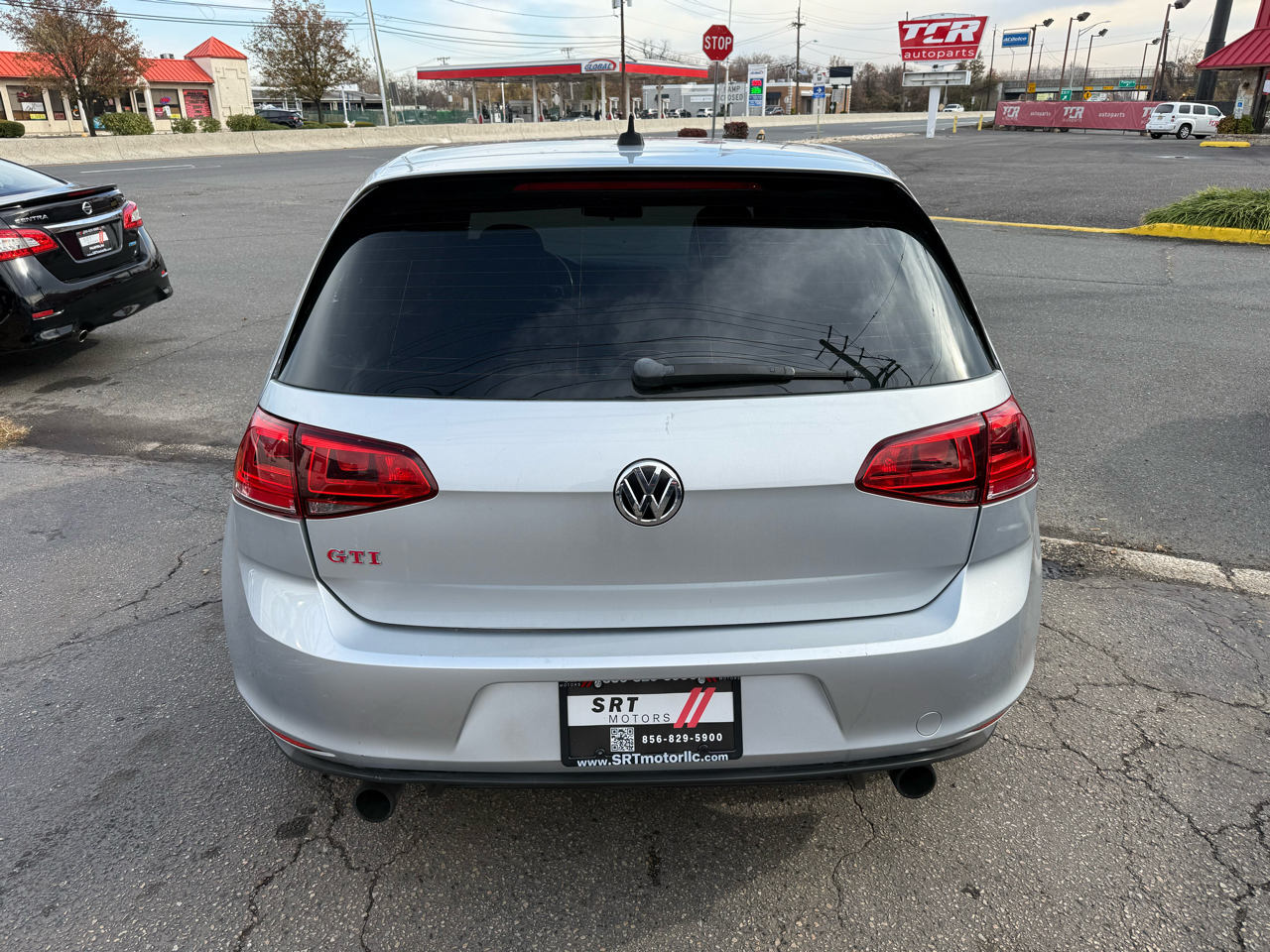 Volkswagen Golf GTI SE 6A 4-Door 2017