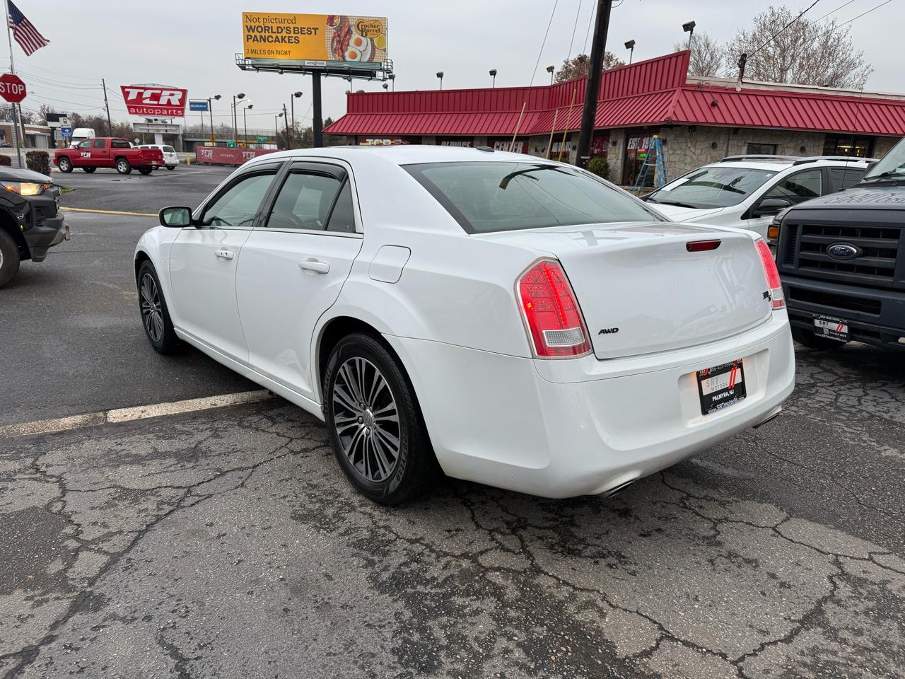Chrysler 300 S V6 AWD 2013