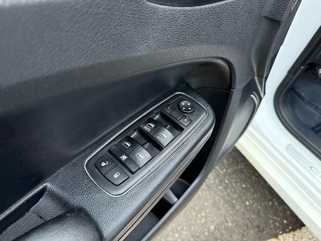 Chrysler 300 S V6 AWD 2013