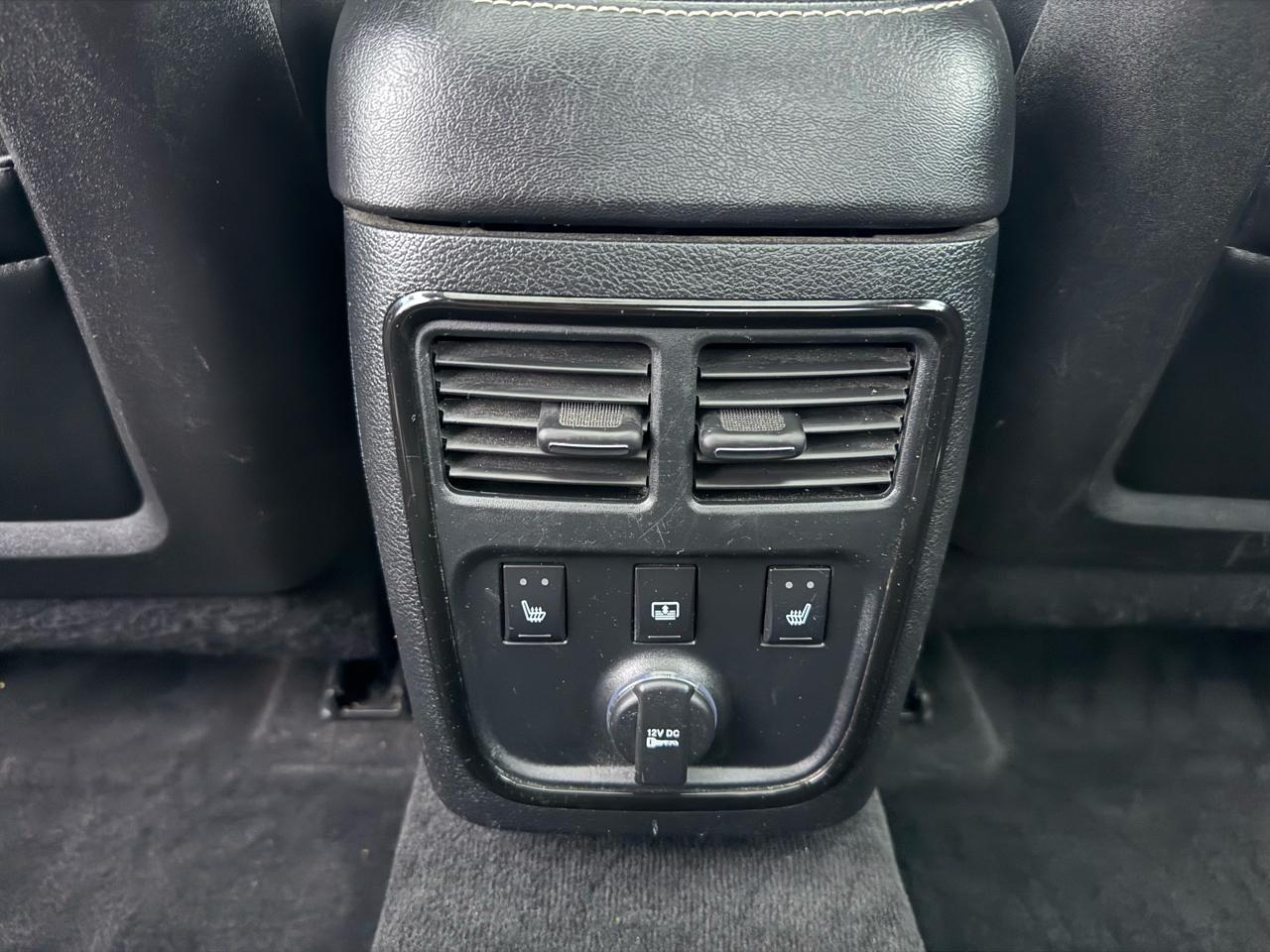 Chrysler 300 S V6 AWD 2013